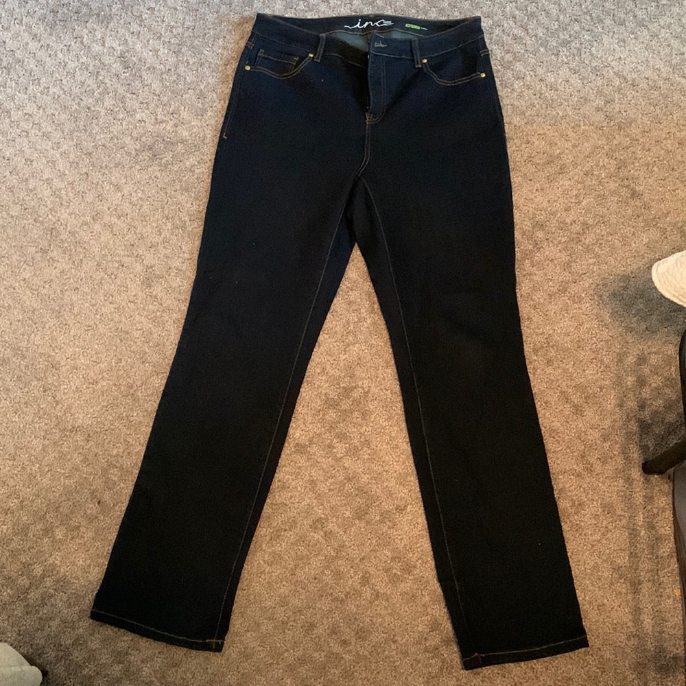 EUC INC dark wash straight leg jeans inseam 31 in leg opening 6 1/2 Size 14